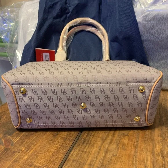 BNWT Dooney & Bourke Buckle Satchel 👜 Authentic Rare - Picture 9 of 10
